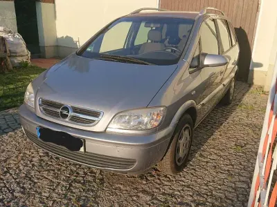 Gebraucht Opel Zafira 125 PS (91 kW) 2005 Silber Van / Kleinbus
