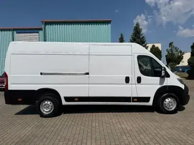 Gebraucht Opel Movano 140 PS (102 kW) 2022 Weiß Van