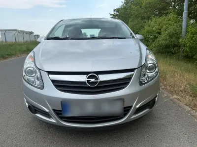 Gebraucht Opel Corsa 59 PS (43 kW) 2008 Silber Kleinwagen