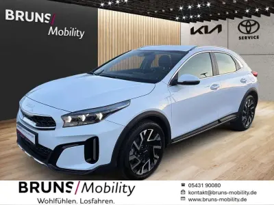 Gebraucht Kia XCeed Spirit 140 PS (102 kW) 2025 Carraraweiß SUV