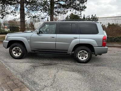 Usata Nissan Patrol 160 CV (117 kW) 2005 Grigio SUV