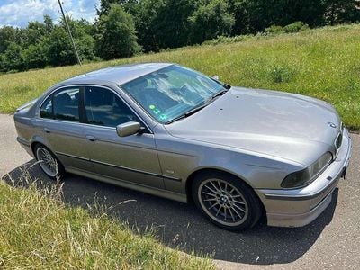 BMW 523
