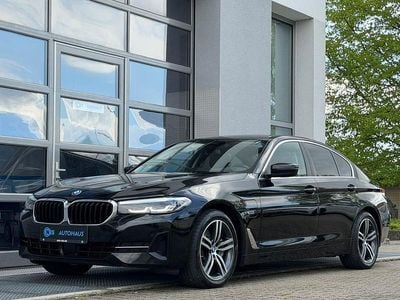 Second-hand BMW 530e Sport Line 292 CP (214 kW) 2022 Negru Berlinǎ