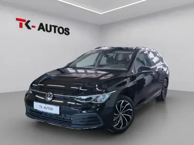 Gebraucht VW Golf VIII Life 116 PS (85 kW) 2021 Deep black perleffekt Kombi