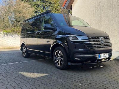Second-hand VW Multivan Trendline 150 CP (110 kW) 2021 Negru Monovolum