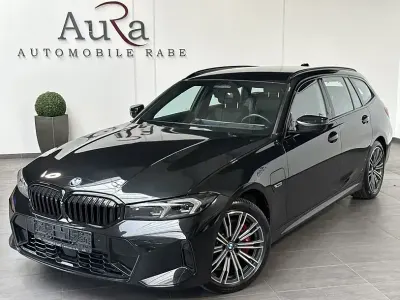 Gebraucht BMW 330e M Sport 292 PS (214 kW) 2023 Black sapphire Kombi
