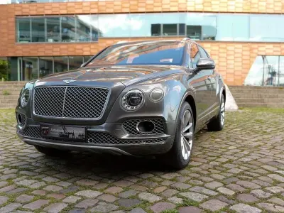 Gebraucht Bentley Bentayga 435 PS (319 kW) 2017 Grau SUV