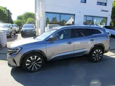 Gebraucht Renault Espace Techno 131 PS (96 kW) 2023 Dolomit grau SUV