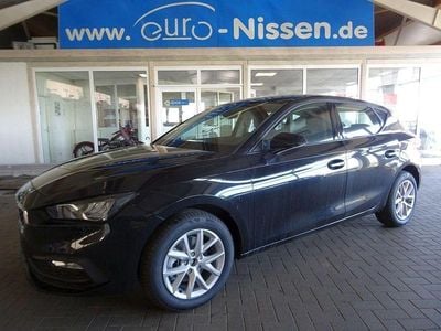 Midnightblack Gebraucht 2024 Seat Leon Style Limousine | 21.990 € (Guter Preis)