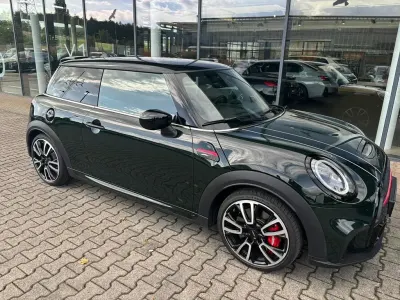 Usata Mini John Cooper Works 231 CV (169 kW) 2023 Verde Utilitaria