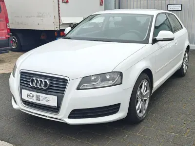Gebraucht Audi A3 Ambiente 125 PS (91 kW) 2009 Weiß Kleinwagen