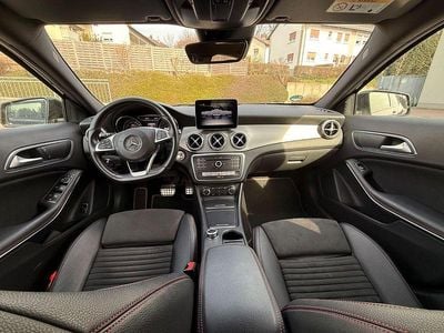 Gebraucht Mercedes GLA250 AMG line 211 PS (155 kW) 2019 Schwarz SUV