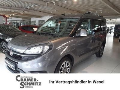 Gebraucht Fiat Doblò Trekking 120 PS (88 kW) 2022 Grau Van / Kleinbus