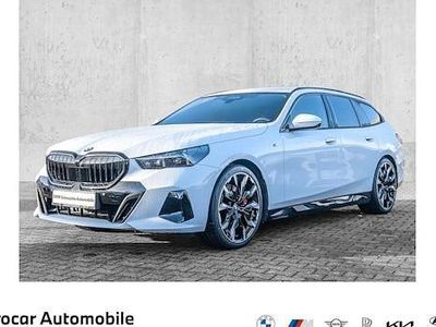 Gebraucht BMW 540 Comfort Edition 303 PS (222 kW) 2024 Weiß Kombi