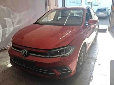 Usata VW Polo Style 110 CV (80 kW) 2023 Rosso Utilitaria