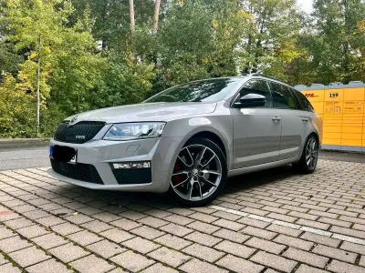 Gebraucht Skoda Octavia vRS 184 PS (135 kW) 2013 Grau Kombi