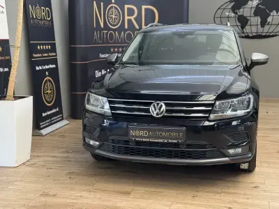 Second-hand VW Tiguan Allspace Comfortline 150 CP (110 kW) 2020 Negru SUV