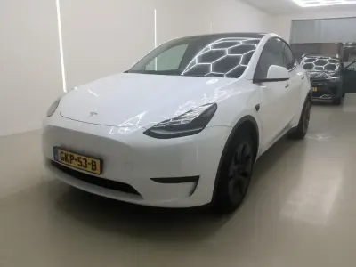 Gebraucht Tesla Model Y Standard Range 258 kW (351 PS) 2024 Weiß SUV