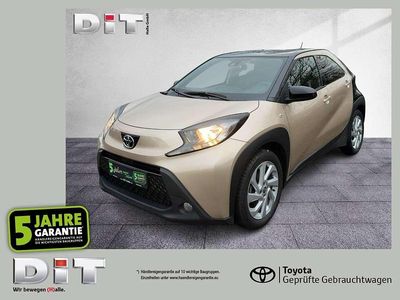 Ginger beige / dach schwarz Gebraucht 2022 Toyota Aygo Pulse Kleinwagen | 12.840 € (Fairer Preis)