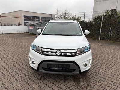 Second-hand Suzuki Vitara Comfort 120 CP (88 kW) 2016 Alb SUV