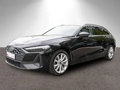 Gebraucht Audi A5 Ambiente 204 PS (150 kW) 2025 Mythosschwarz metallic Kombi