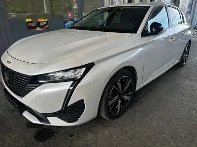 Gebraucht Peugeot 308 Allure 131 PS (96 kW) 2023 Lack weiss perlglänzend/ty Kleinwagen