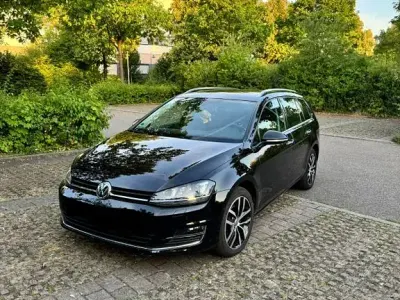 Gebraucht VW Golf VII Highline 140 PS (102 kW) 2014 Schwarz Kombi