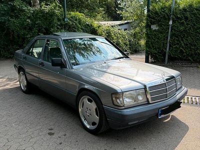 Grau Gebraucht 1992 Mercedes 190 Limousine | 4.999 €