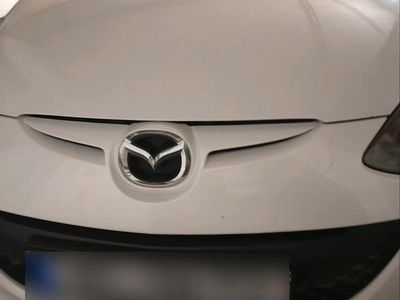 Usata Mazda 2 Inclusive 75 CV (55 kW) 2011 Bianco Utilitaria