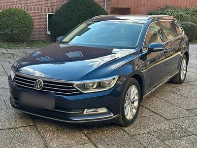 Gebraucht VW Passat 120 PS (88 kW) 2015 Blau Kombi