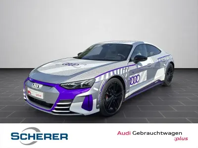 Używany Audi e-tron GT quattro Ambiente 439 kW (598 KM) 2024 Srebrny Sedan/Limuzyna