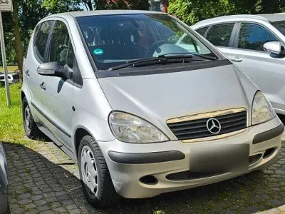 Używany Mercedes A140 Classic 82 KM (60 kW) 2003 Szary Hatchback