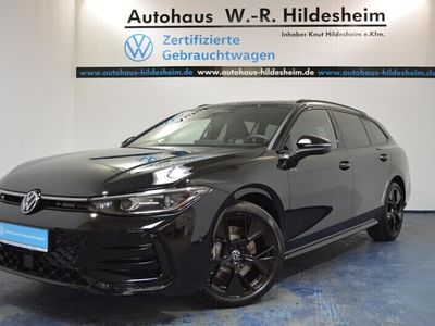 Gebraucht VW Passat R-line 193 PS (141 kW) 2025 Schwarz Kombi