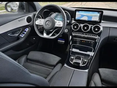 Gebraucht Mercedes C300e 306 PS (225 kW) 2019 Weiß Limousine