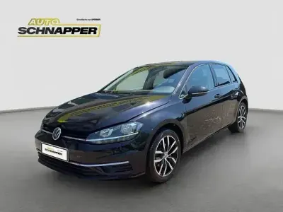 Gebraucht VW Golf VII IQ Drive 150 PS (110 kW) 2019 Schwarz Limousine
