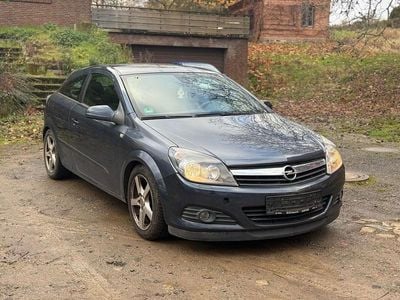 Opel Astra GTC