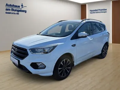 Gebraucht Ford Kuga ST-Line 150 PS (110 kW) 2019 Weiß SUV
