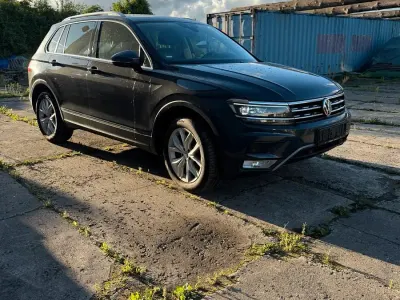 Gebraucht VW Tiguan 150 PS (110 kW) 2017 Grau SUV