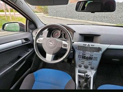 Gebraucht Opel Astra Innovation 140 PS (102 kW) 2009 Schwarz Limousine