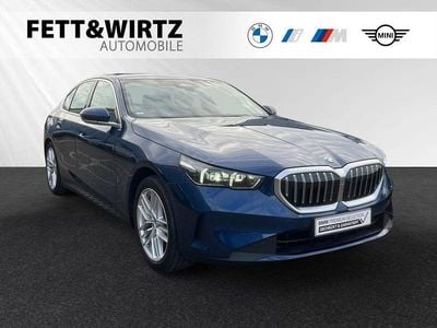 Gebraucht BMW 520 Sport Line 208 PS (152 kW) 2024 Phytonicblau metallic Limousine