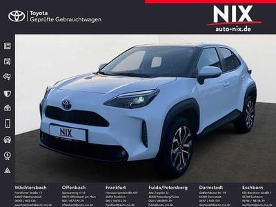 Schneeweiß Gebraucht 2021 Toyota Yaris Hybrid Connect Style | 22.890 € (Fairer Preis)