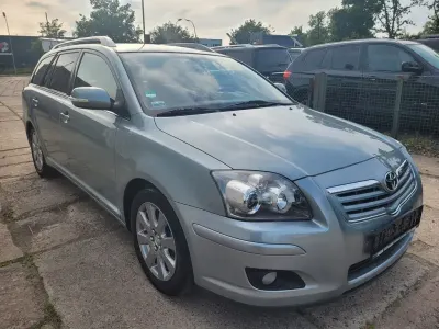 Gebraucht Toyota Avensis Travel 129 PS (94 kW) 2007 Silber Kombi