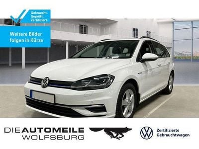 Gebraucht VW Golf VII Comfortline 131 PS (96 kW) 2019 Pure white Kombi