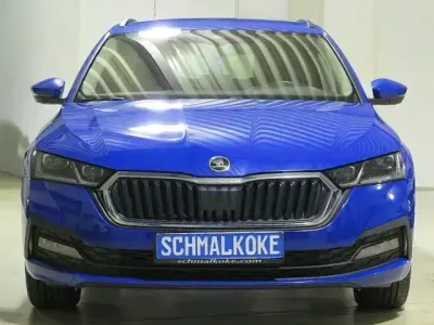 Gebraucht Skoda Octavia Tour 116 PS (85 kW) 2023 Modra energy/energy blue Kombi