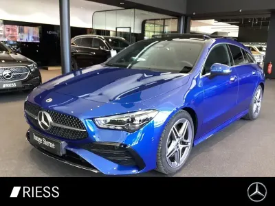 Używany Mercedes CLA200 Shooting Brake Premium 163 KM (119 kW) 2024 Niebieski Kombi