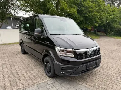 Neu MAN TGE 140 PS (102 kW) 2026 Schwarz Van