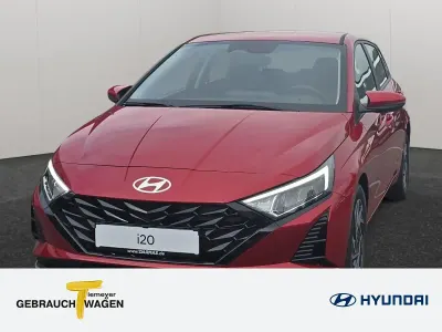 Gebraucht Hyundai i20 Trend 101 PS (74 kW) 2025 Rot Kleinwagen