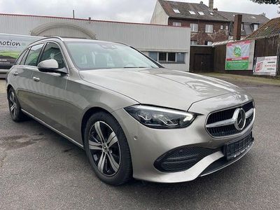 Silber Gebraucht 2022 Mercedes C300e Avantgarde Limousine | 39.999 € (Teuer)