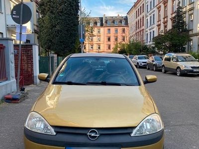 Używany Opel Corsa 59 KM (43 kW) 2002 Żółty Hatchback