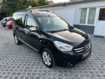 Gebraucht Dacia Dokker Lauréate 75 PS (55 kW) 2015 Perlmuttschwarz Van / Kleinbus